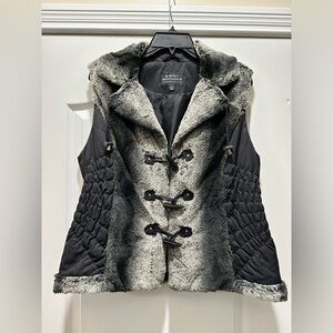 Montanaco Faux Fur Full Zip‎ Vest Women's Size L Western Outdoors
